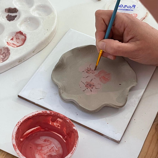 TALLER SÁBADO 18 DE OCTUBRE (LIBRE: cerámica o pintar)